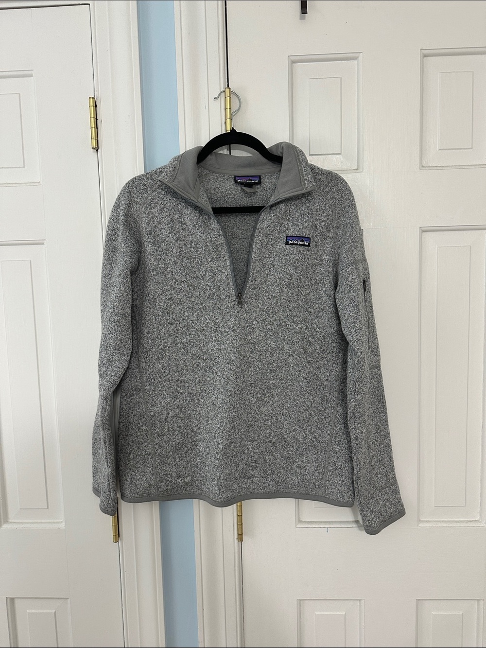 Patagonia Men’s Heather Gray Quarter-Zip Fleece Pullover